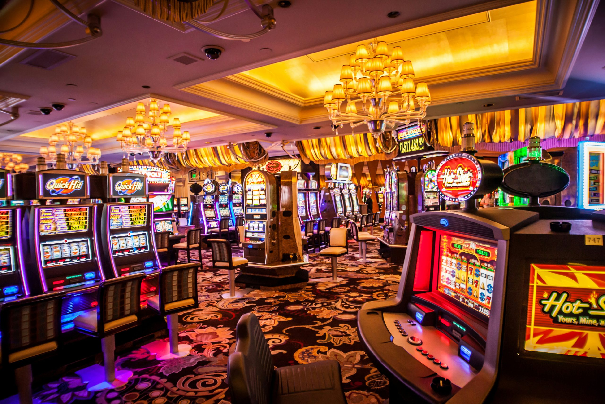 Casinos physiques et en ligne: plus populaires que jamais au Canada